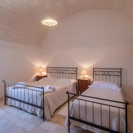 Authentic Apulian Reatreat Inside Trulli With Pool *