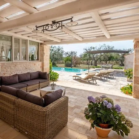 Villa Authentic Apulian Reatreat Inside Trulli With Pool *